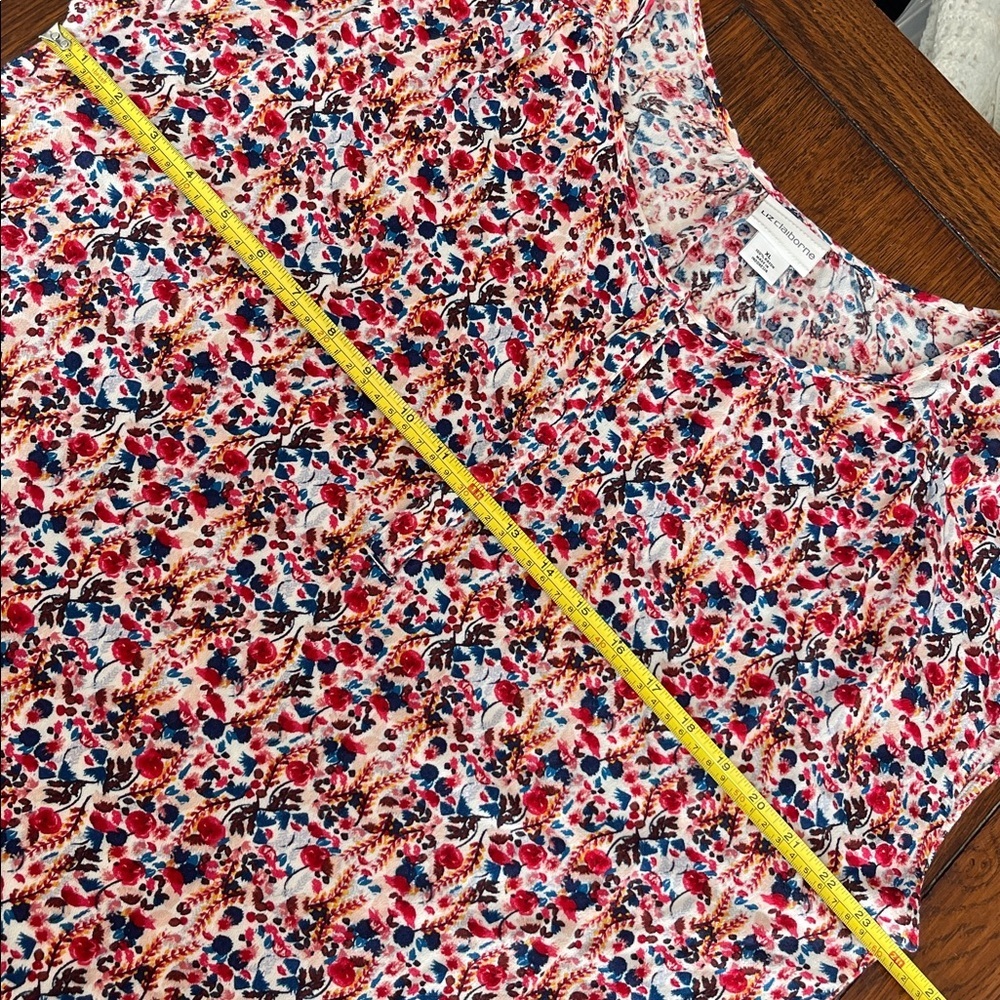 Liz Claiborne Short Sleeve Top XL red pink blue floral rayon scoop neck feminine - Picture 5 of 7